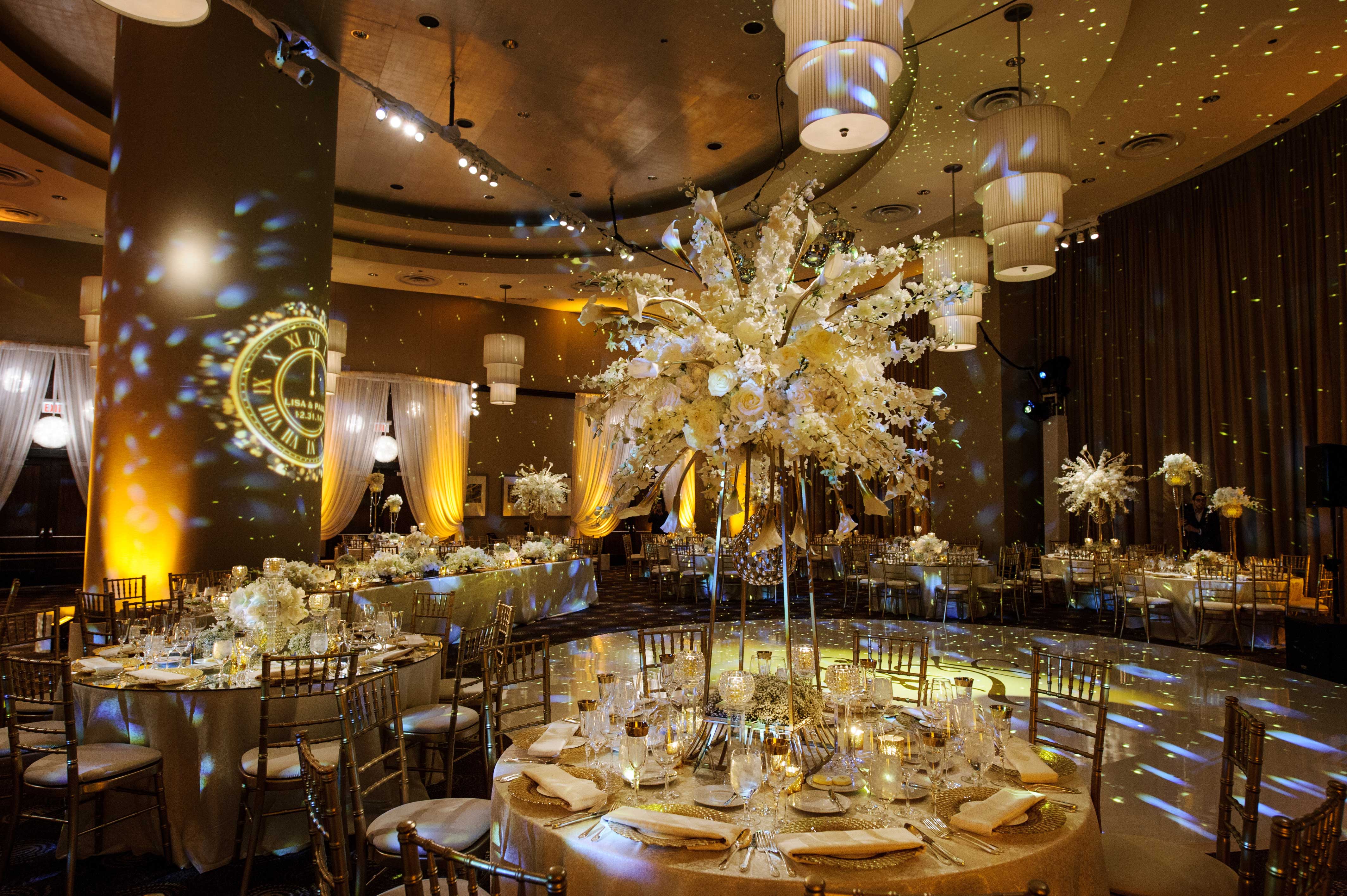 15 New Year s Eve Wedding Ideas from Real Weddings 
